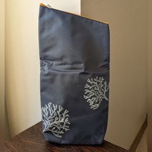 Thomas Cook Airlines Condor Gray Coral Insulated Wine Carrying Bag